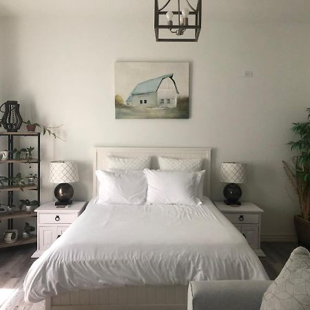 Beautiful Private Casita/Guesthouse W/ Kitchen, Access To Pool/Spa Goodyear Exteriör bild